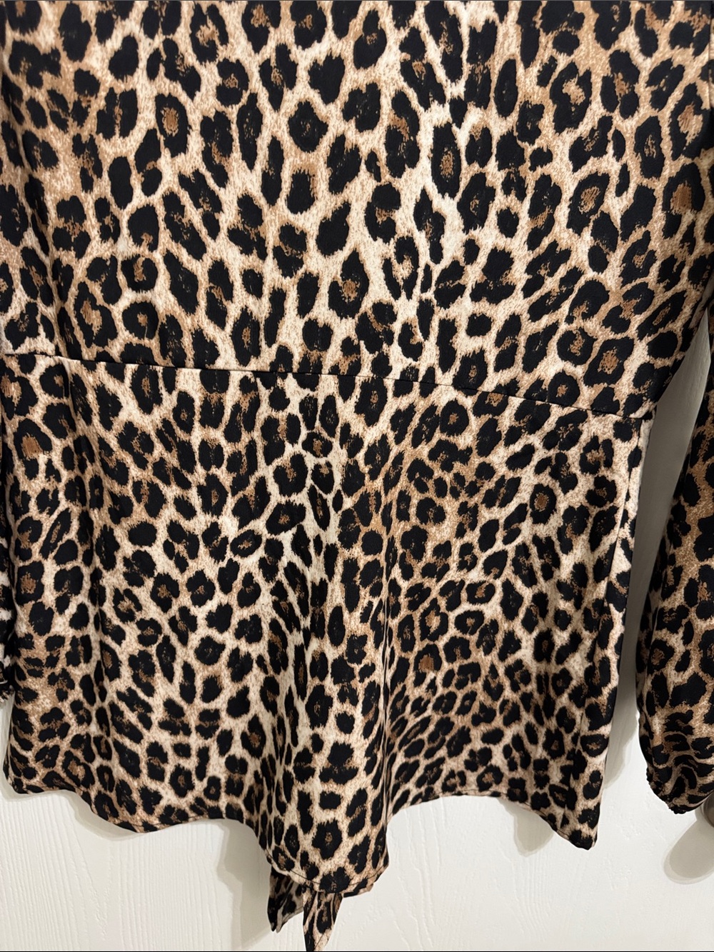 Allegra K Leopard Print Blouse Women’s Small V Neck Tie Front Long Sleeve NWOT. - Picture 12 of 15